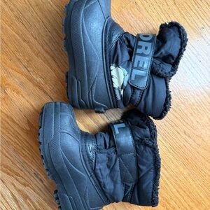 Sorel Black Fleece-Lined Boots